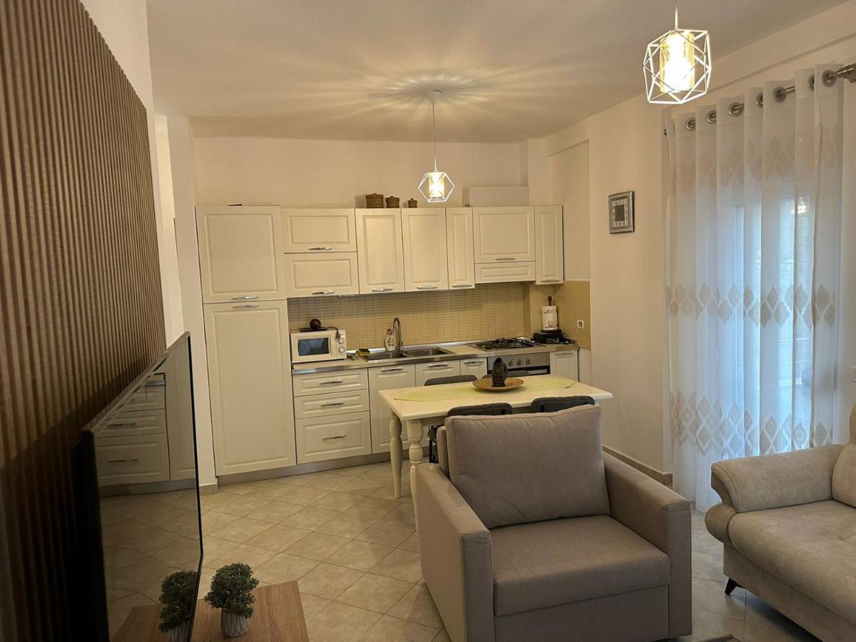 Sibora'S Apartment Голем Экстерьер фото